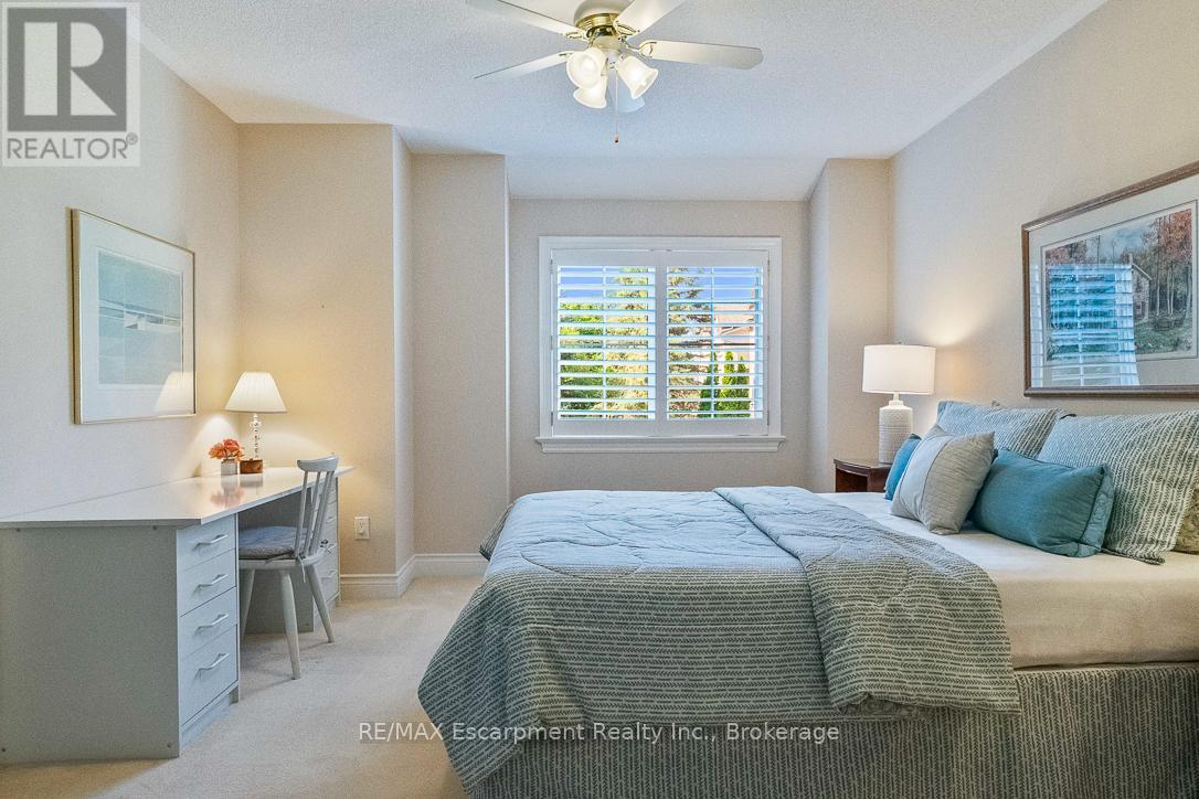 Photo 20 of 16 2303 Hill Ridge Court, Oakville ON