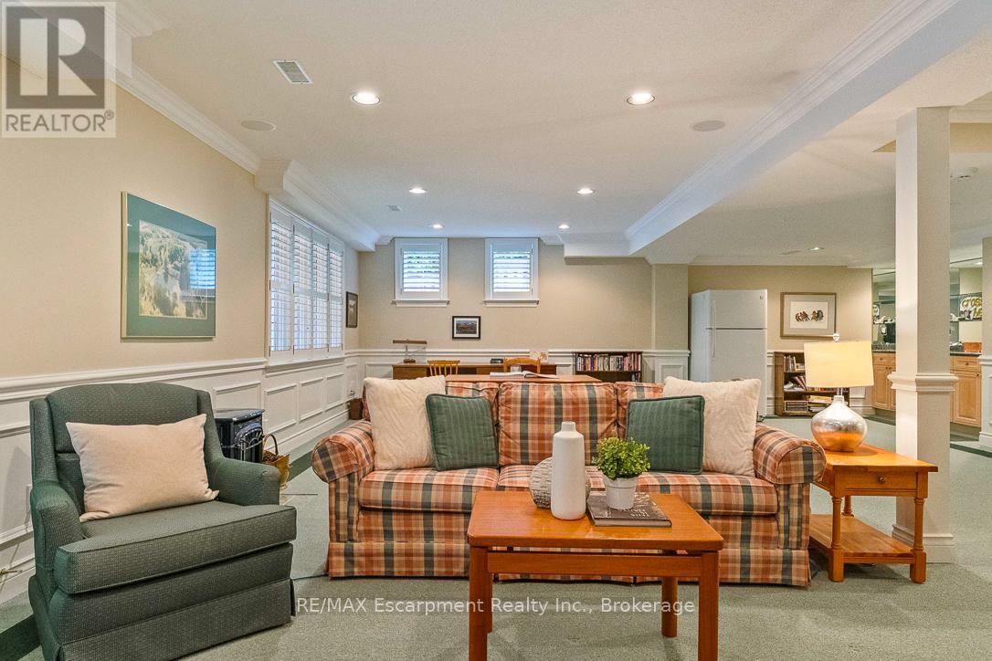 Photo 23 of 16 2303 Hill Ridge Court, Oakville ON