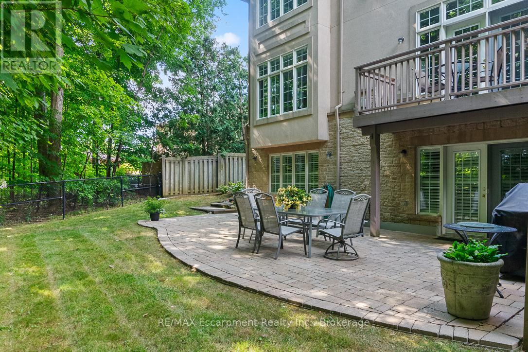 Photo 26 of 16 2303 Hill Ridge Court, Oakville ON