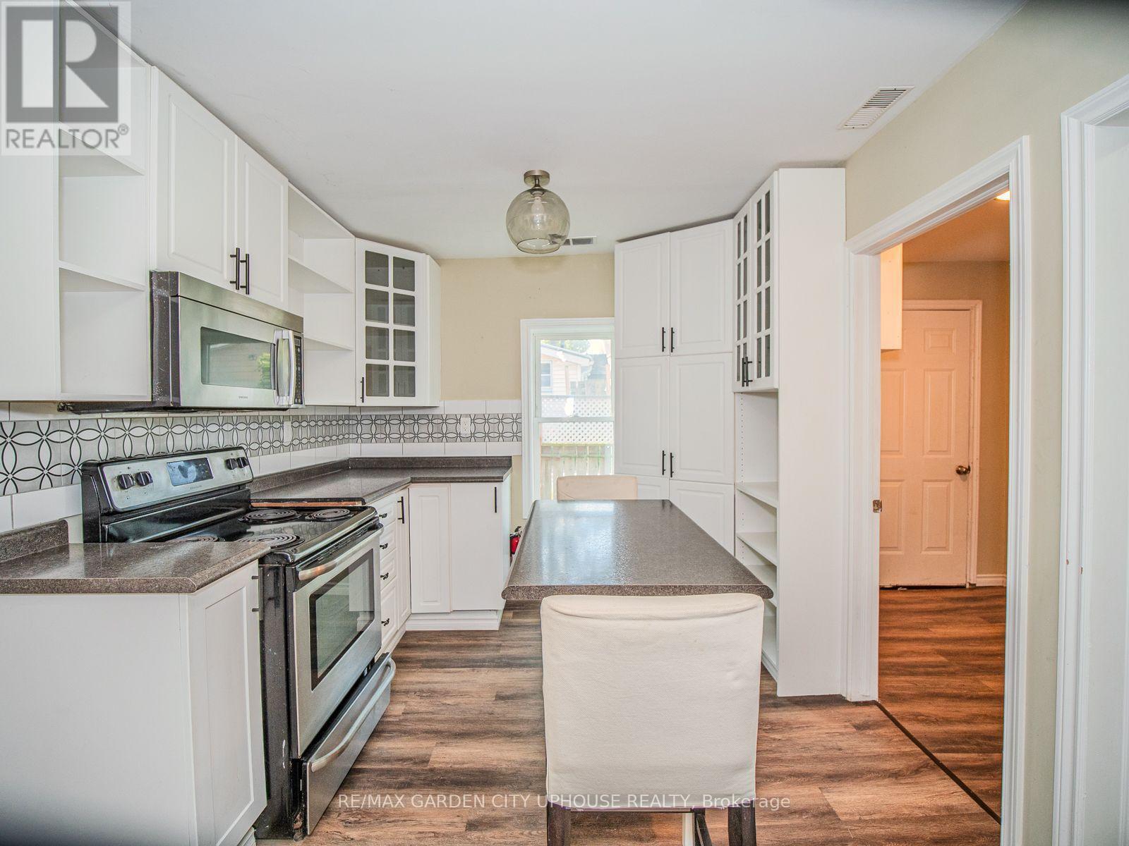 Photo 11 of 54 Archange Street, Fort Erie ON