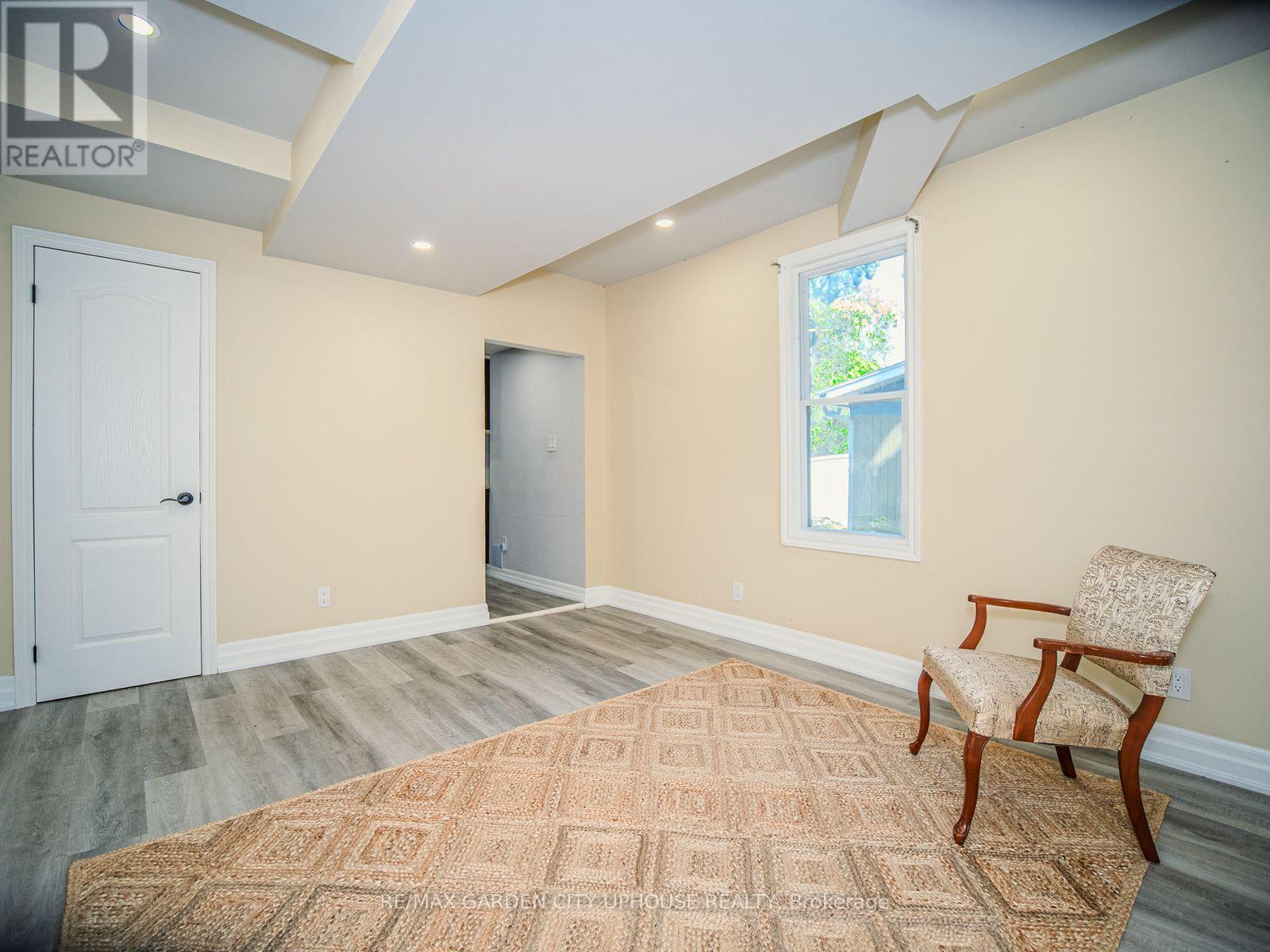 Photo 3 of 54 Archange Street, Fort Erie ON