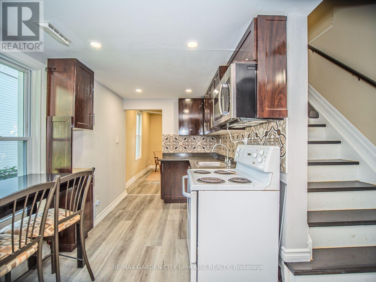 Photo 6 of 54 Archange Street, Fort Erie ON