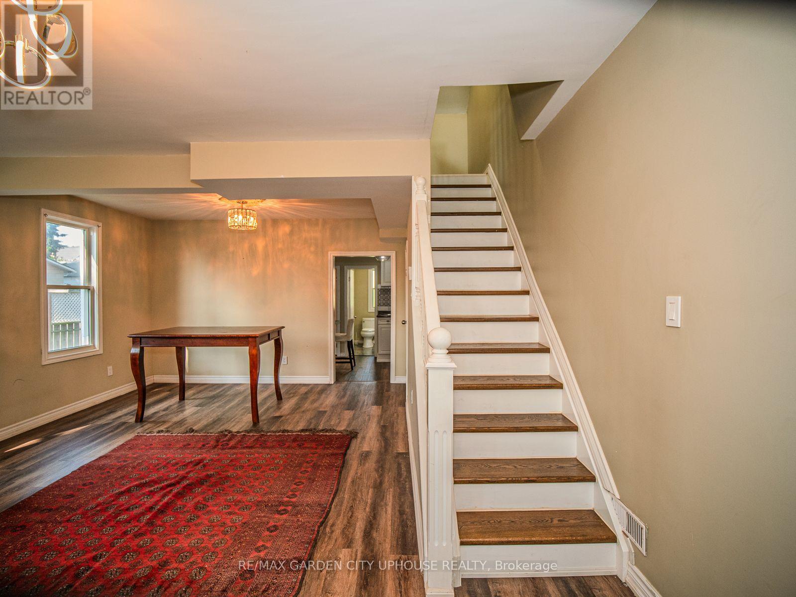 Photo 9 of 54 Archange Street, Fort Erie ON