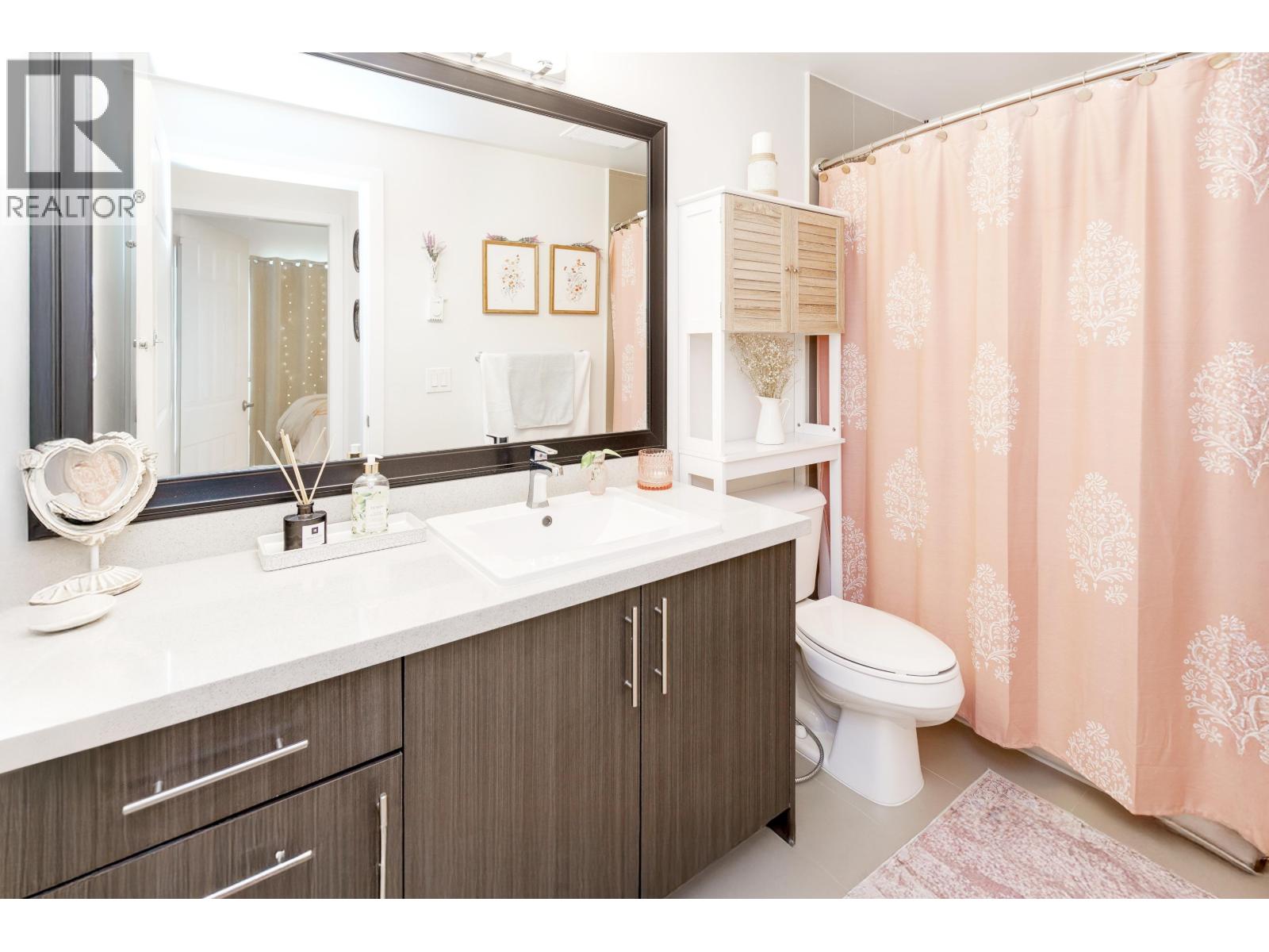 Photo 10 of 419 12070 227 Street, Maple Ridge BC