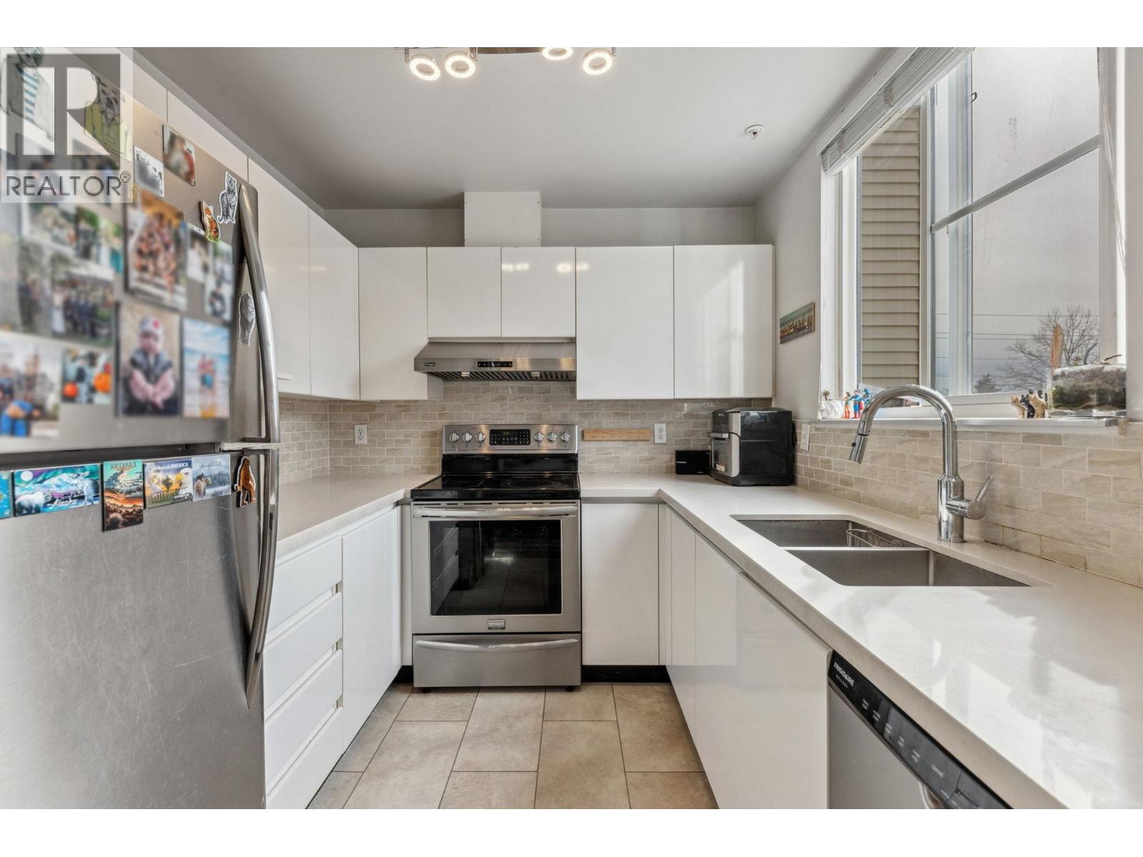 Photo 14 of 5 2711 E Kent Avenue North, Vancouver BC