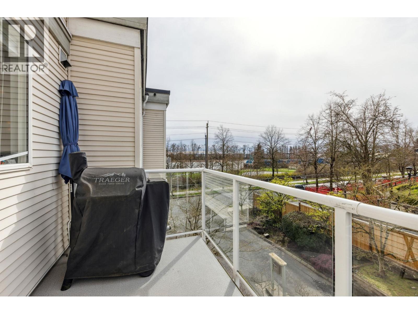 Photo 26 of 5 2711 E Kent Avenue North, Vancouver BC