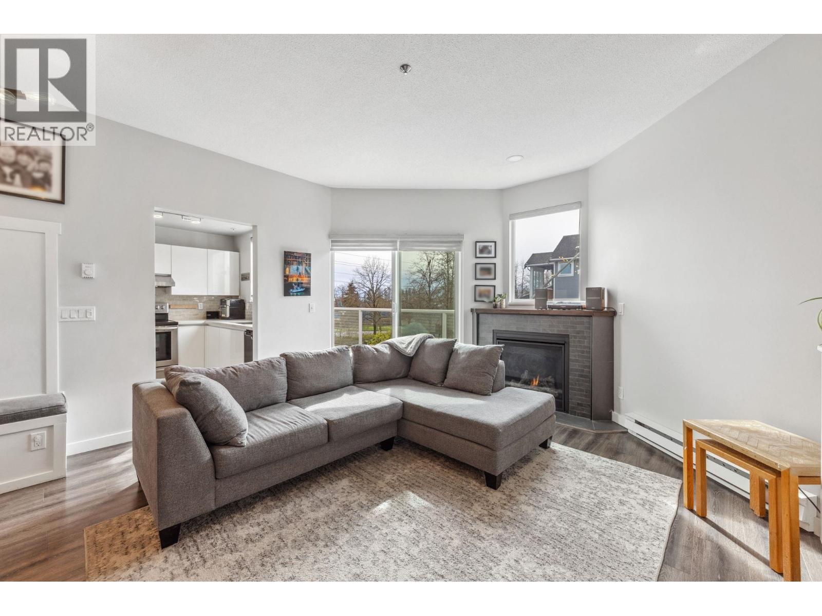 Photo 7 of 5 2711 E Kent Avenue North, Vancouver BC