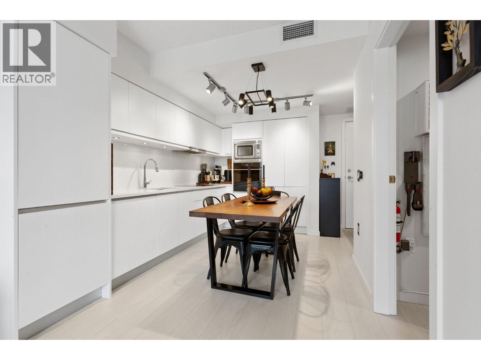 Photo 27 of 904 180 E 2nd Avenue, Vancouver BC