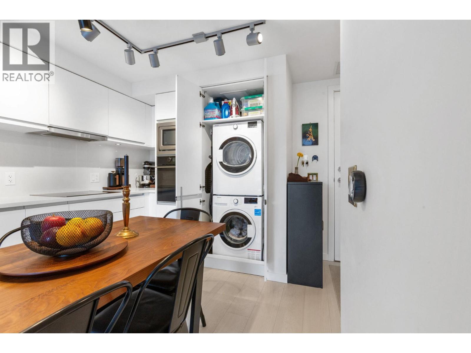 Photo 18 of 904 180 E 2nd Avenue, Vancouver BC