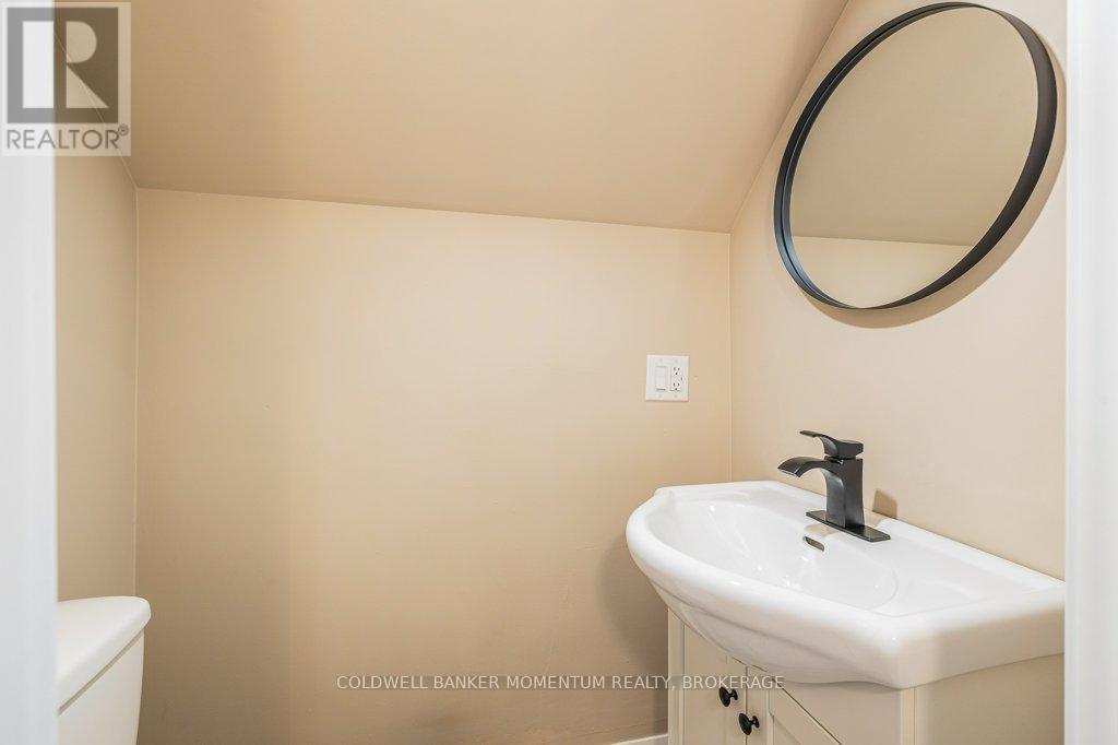 Photo 33 of 5188 Huron Street S, Niagara Falls ON