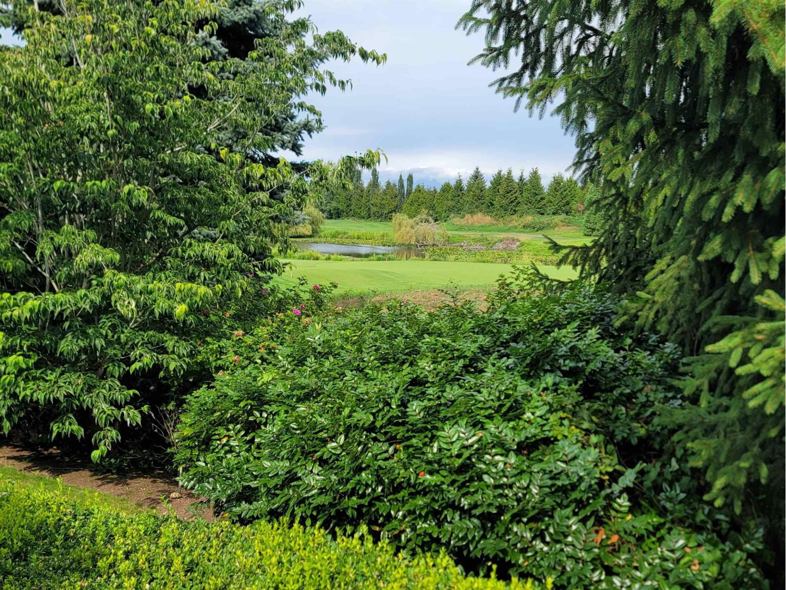 Photo 12 of 3412 Canterbury Drive, Surrey BC