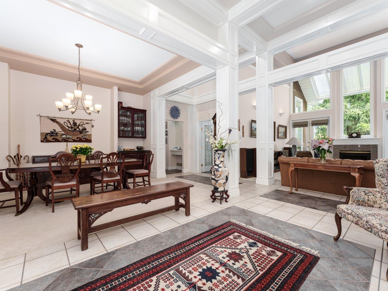 Photo 7 of 3412 Canterbury Drive, Surrey BC