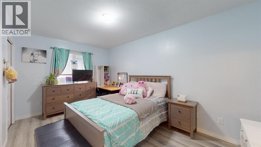 Photo 29 of 205 Elm Street, Fort Mcmurray AB