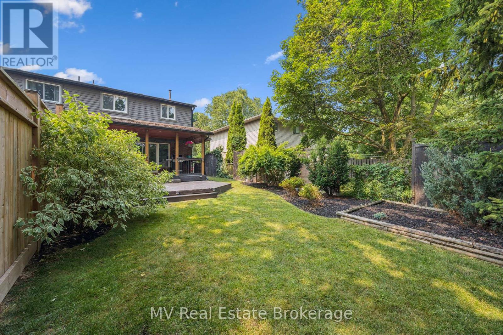 Photo 41 of 434 B Dunvegan Drive, Waterloo ON