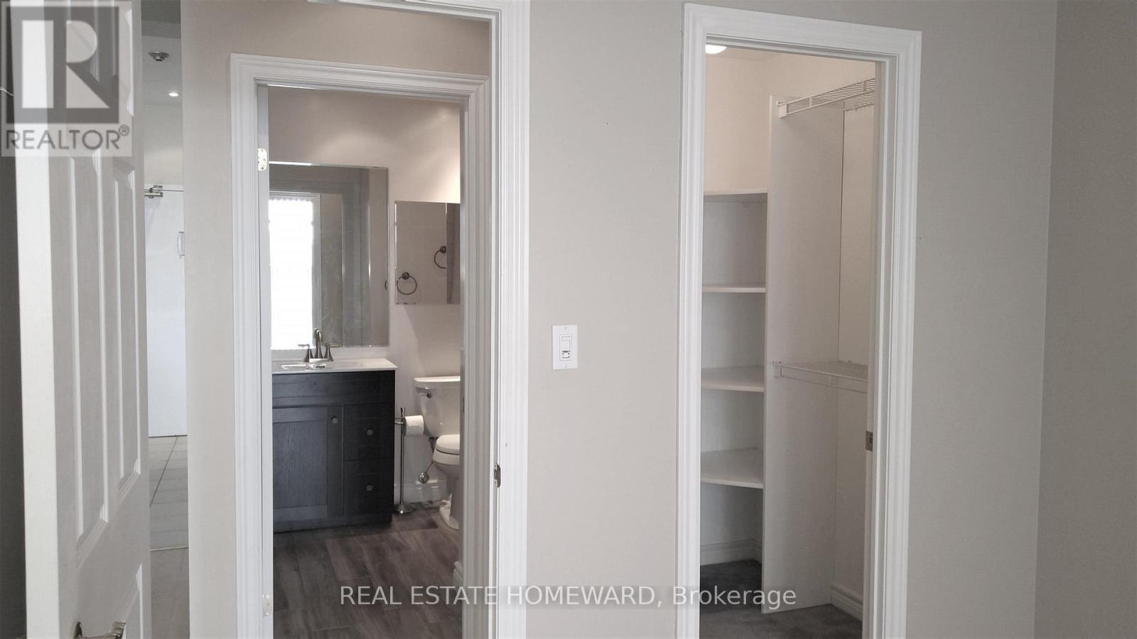 Photo 6 of 417 1 Leaside Park Drive, Toronto ON