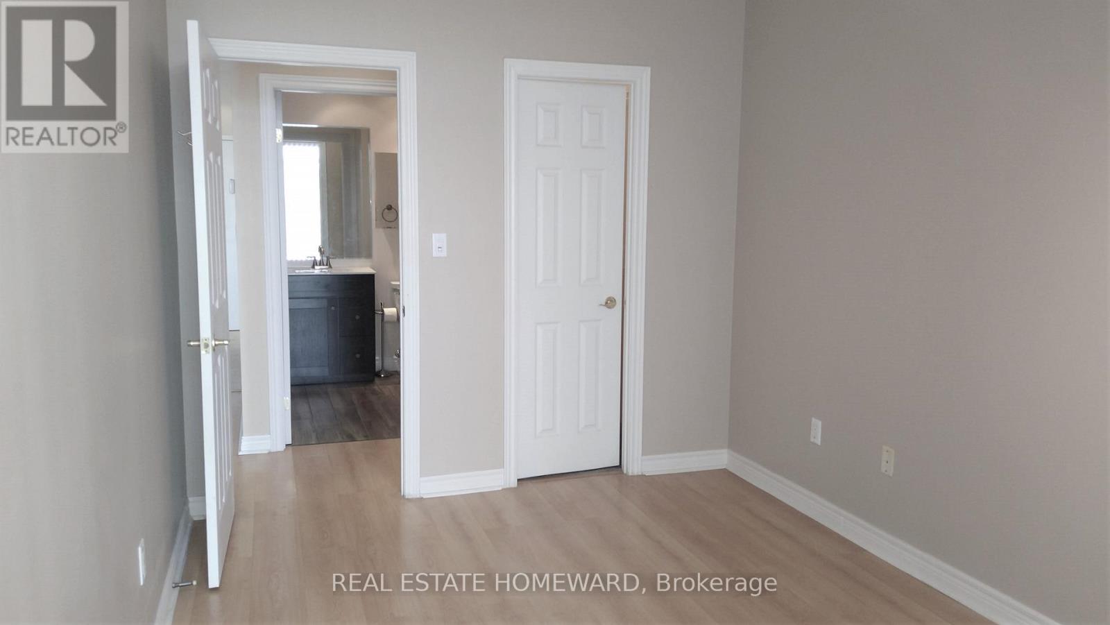 Photo 22 of 417 1 Leaside Park Drive, Toronto ON