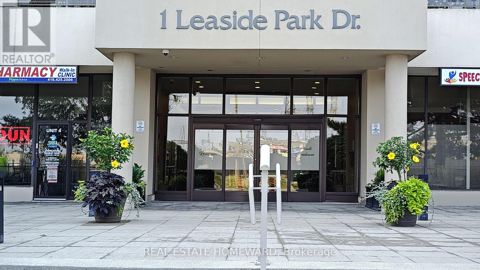 Photo 7 of 417 1 Leaside Park Drive, Toronto ON