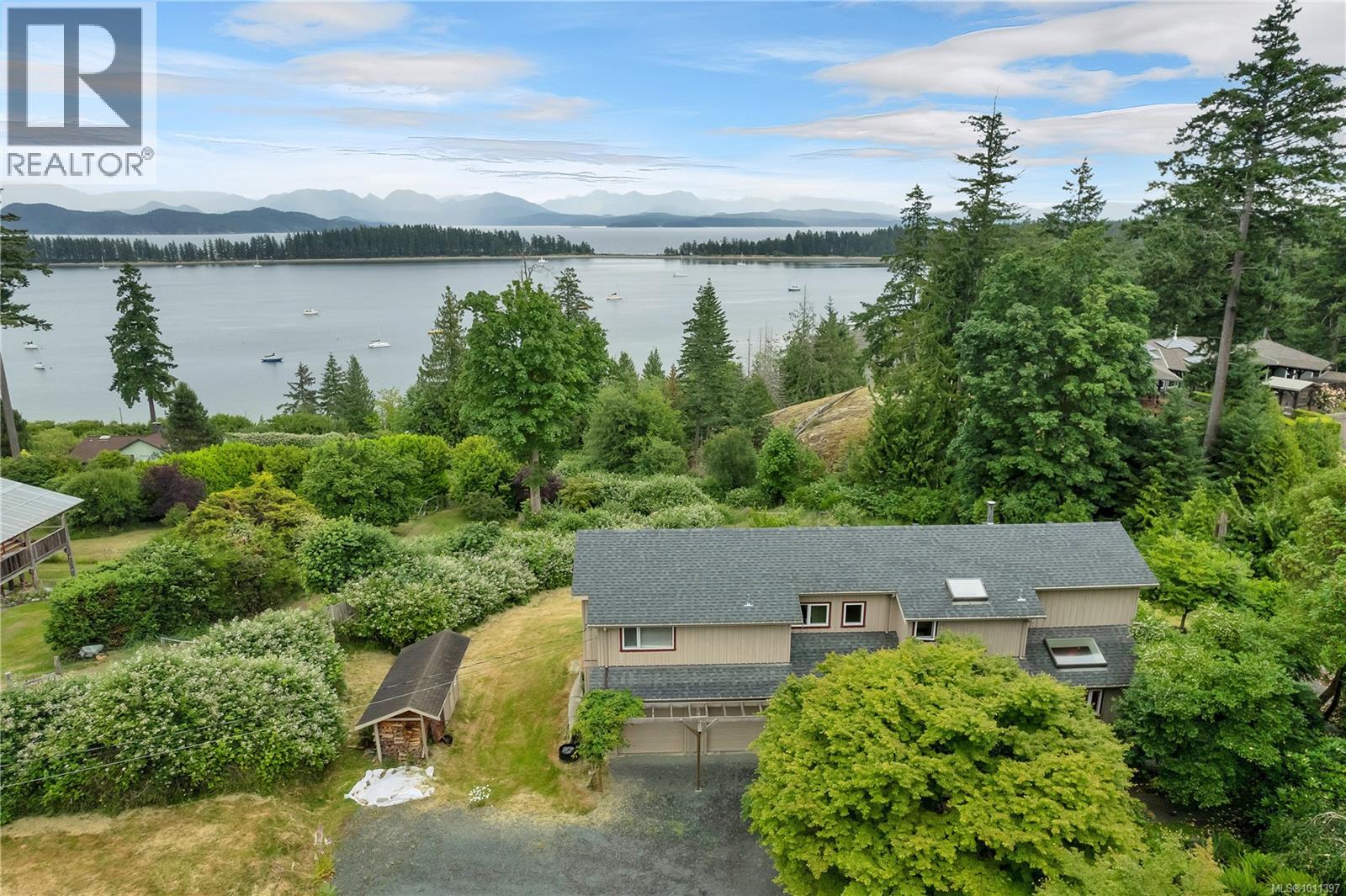 1418 Schooner Rd, Quadra Island
