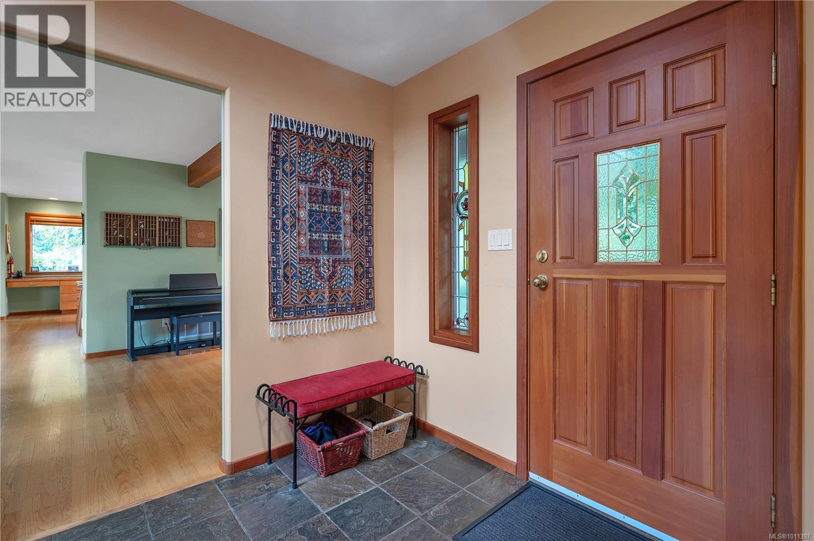 1418 Schooner Rd, Quadra Island