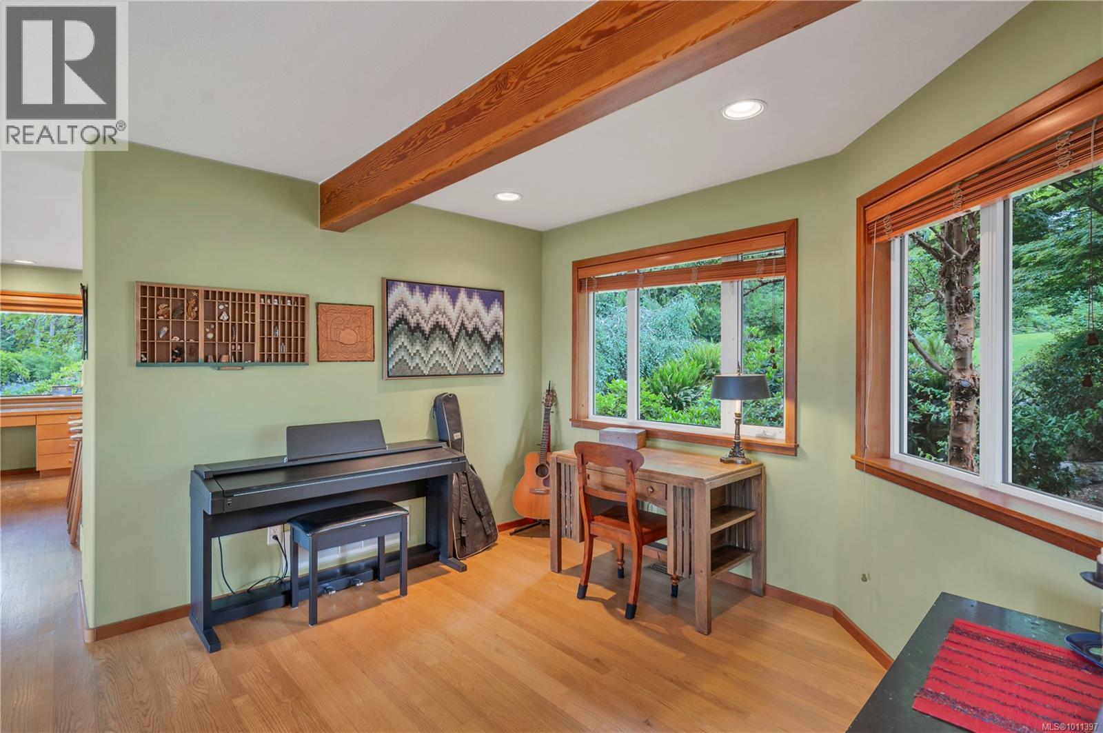 1418 Schooner Rd, Quadra Island