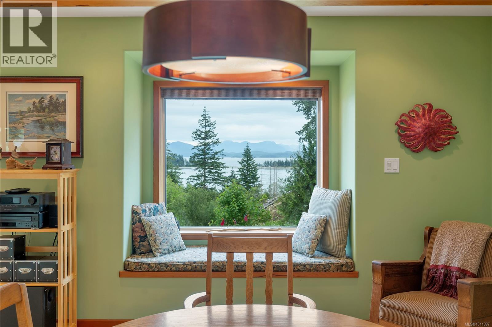 1418 Schooner Rd, Quadra Island