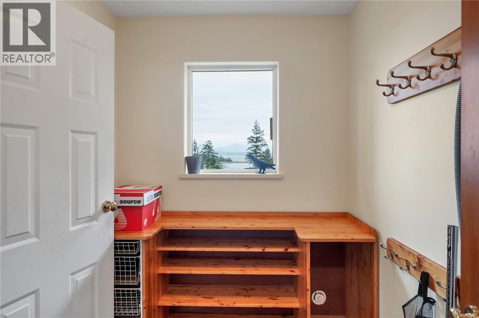 1418 Schooner Rd, Quadra Island