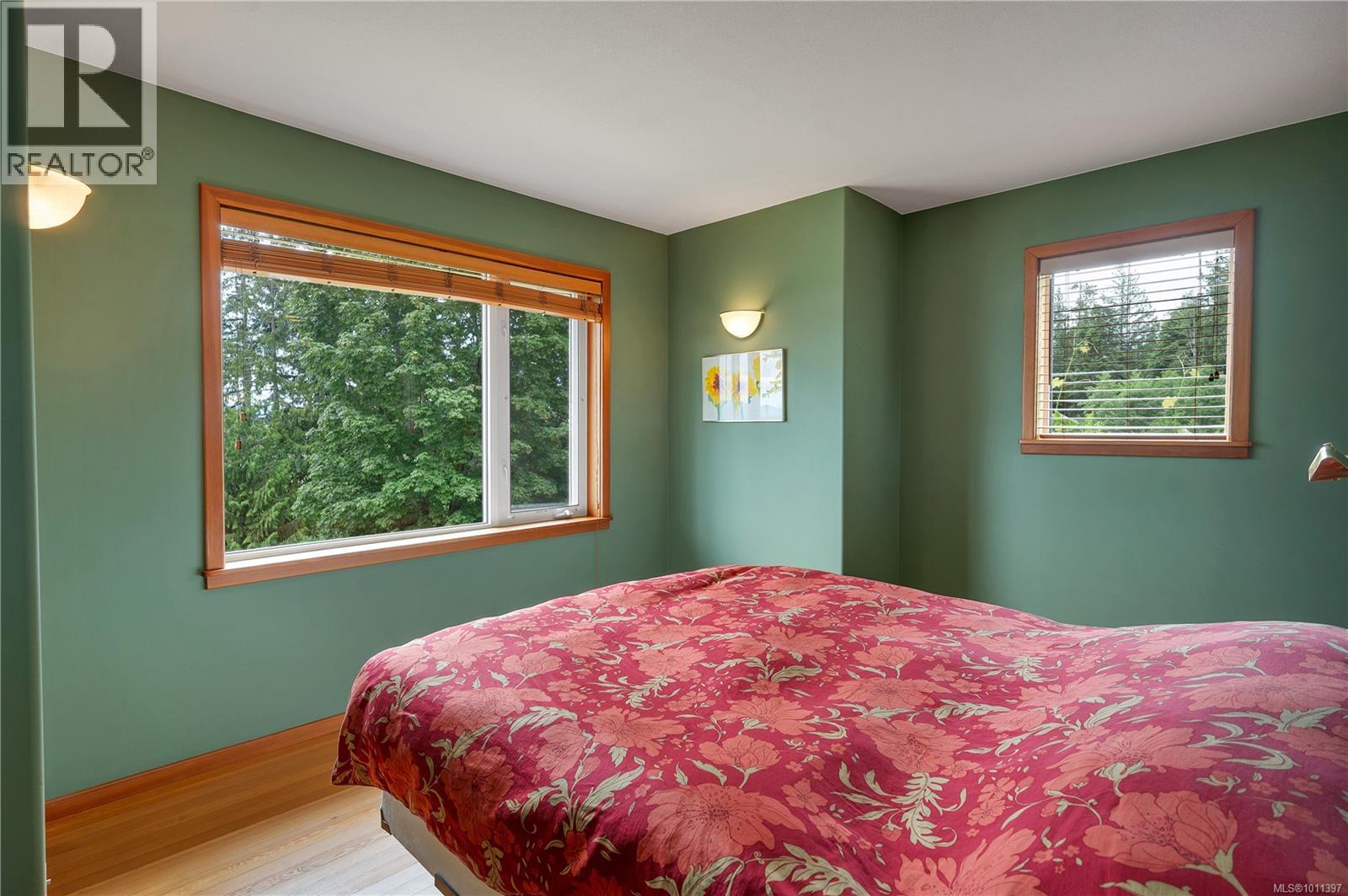 1418 Schooner Rd, Quadra Island
