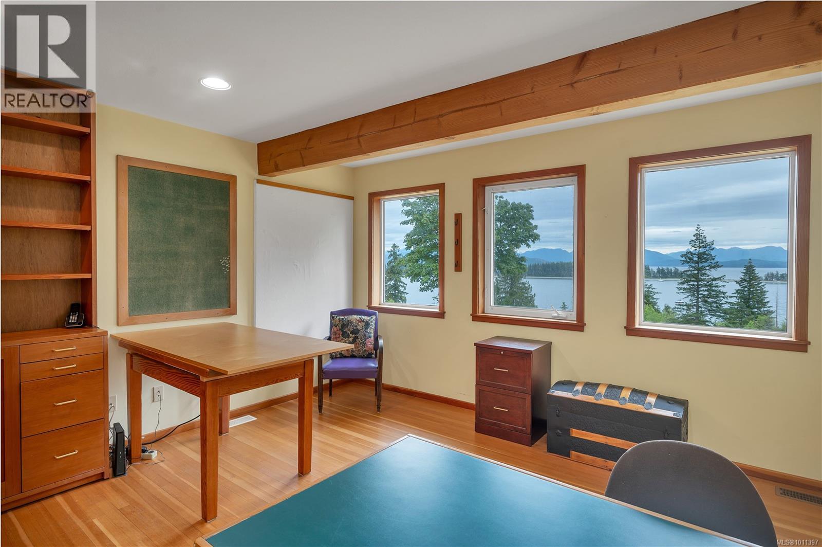 1418 Schooner Rd, Quadra Island