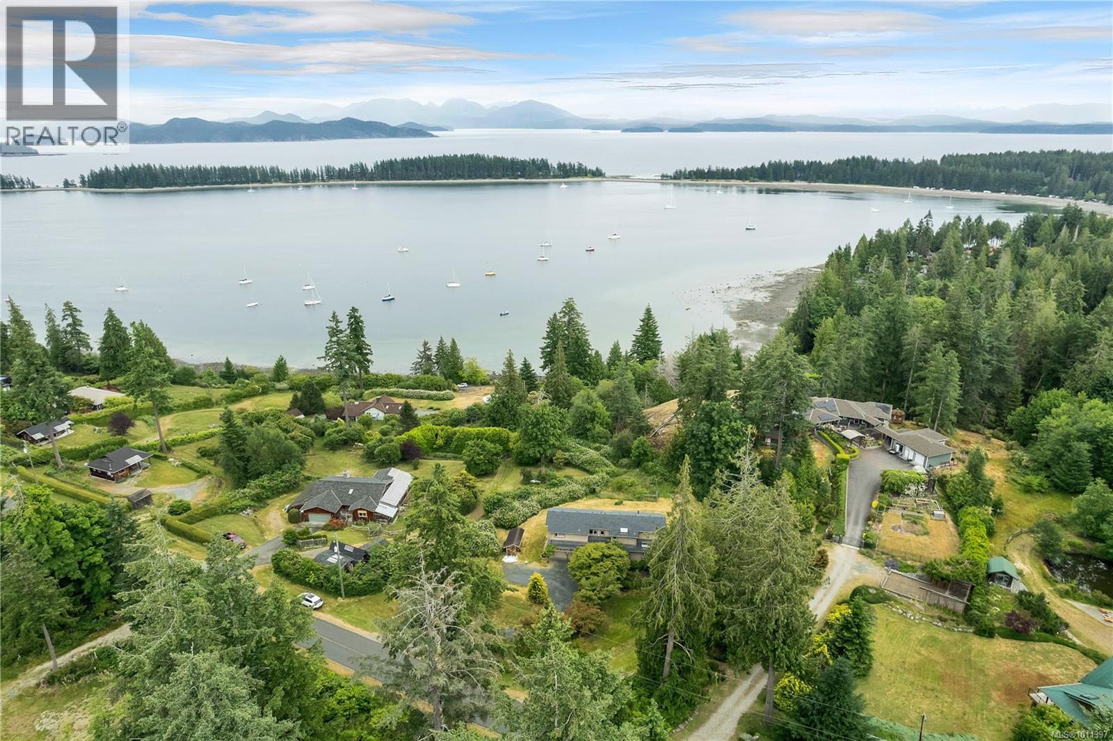 1418 Schooner Rd, Quadra Island