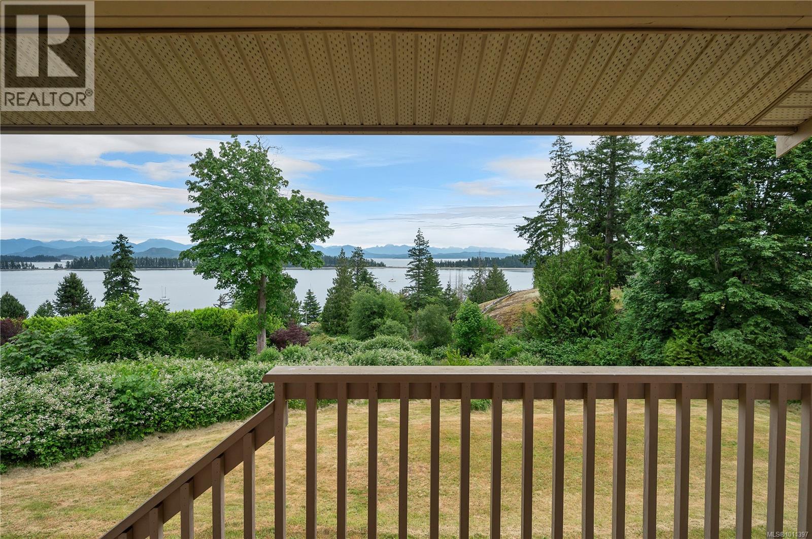1418 Schooner Rd, Quadra Island