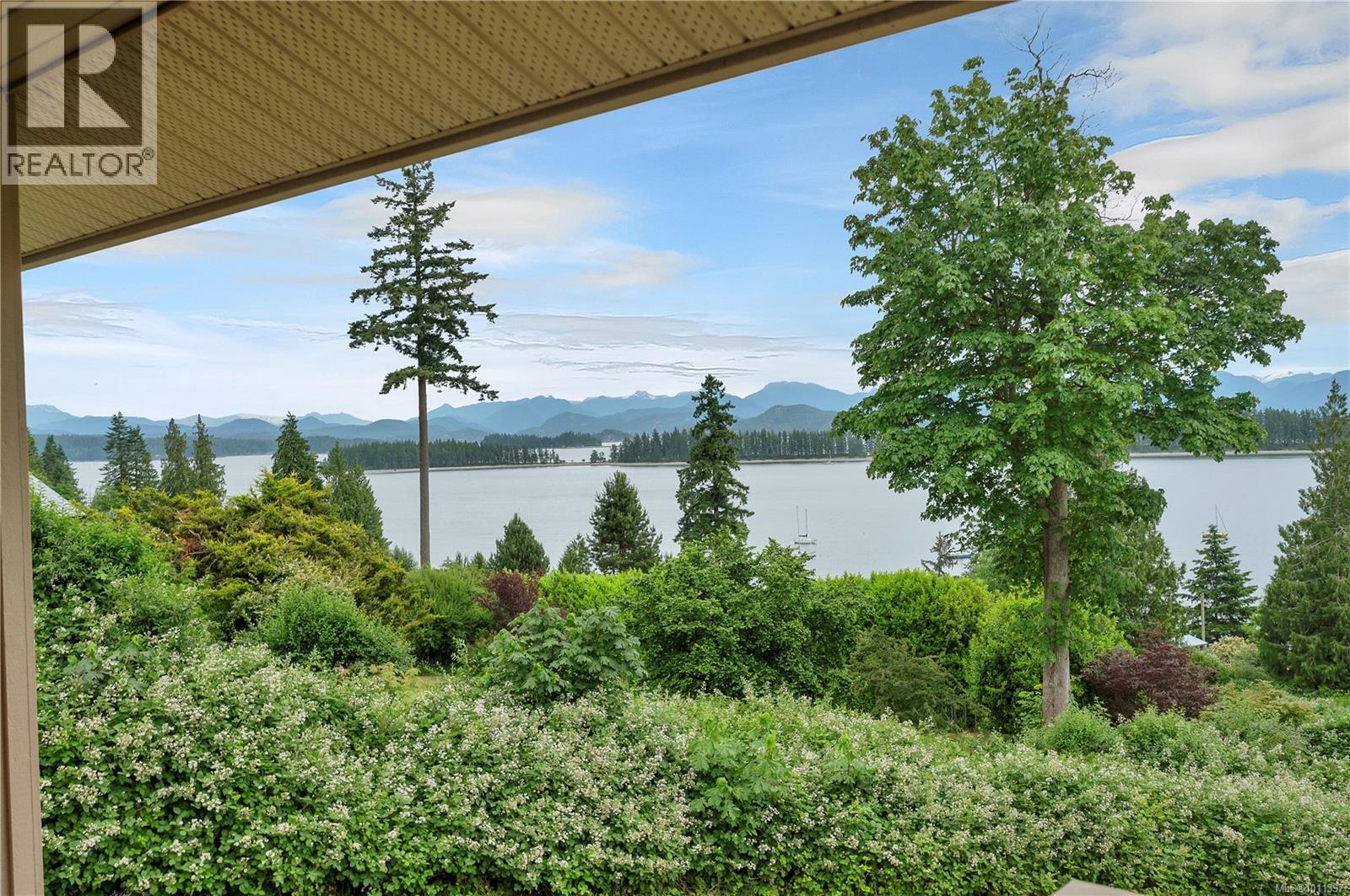 1418 Schooner Rd, Quadra Island