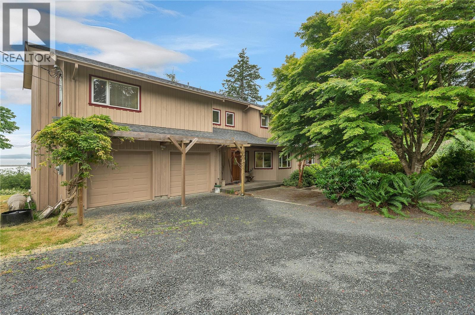 1418 Schooner Rd, Quadra Island