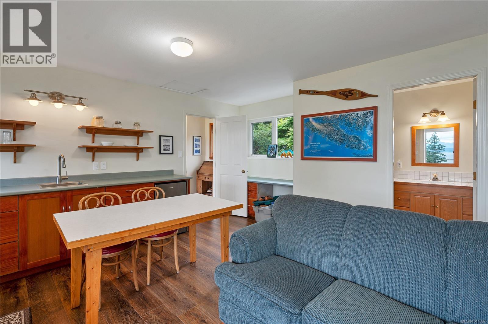 1418 Schooner Rd, Quadra Island