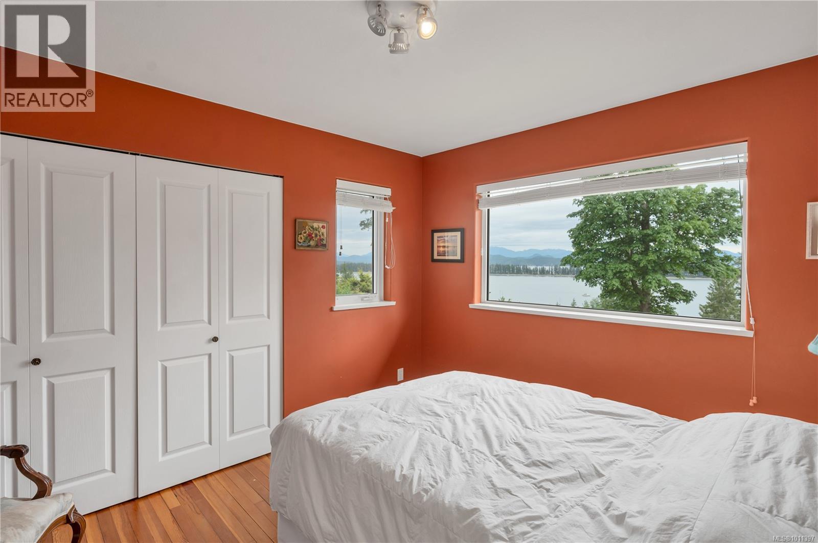 1418 Schooner Rd, Quadra Island