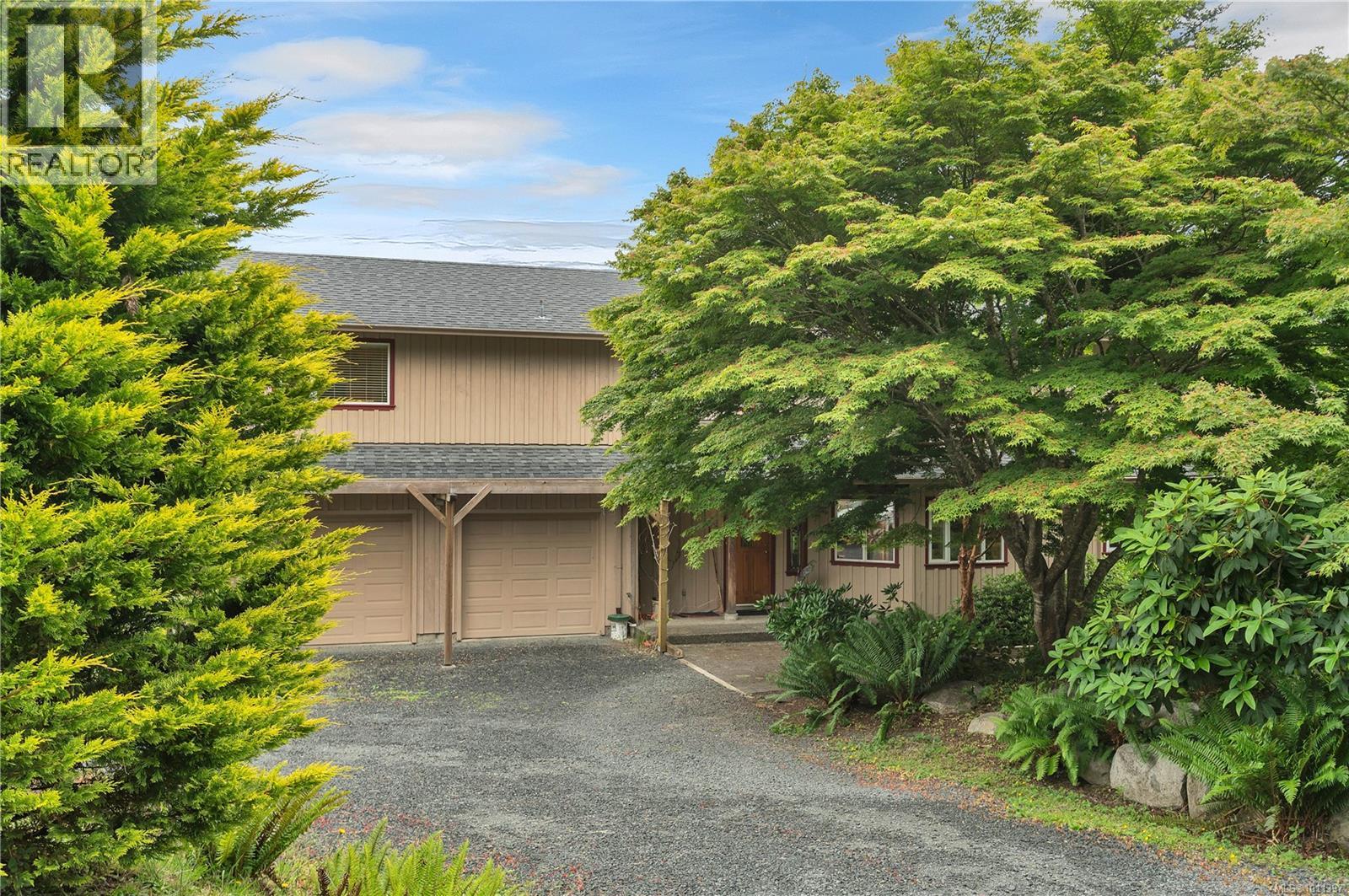 1418 Schooner Rd, Quadra Island