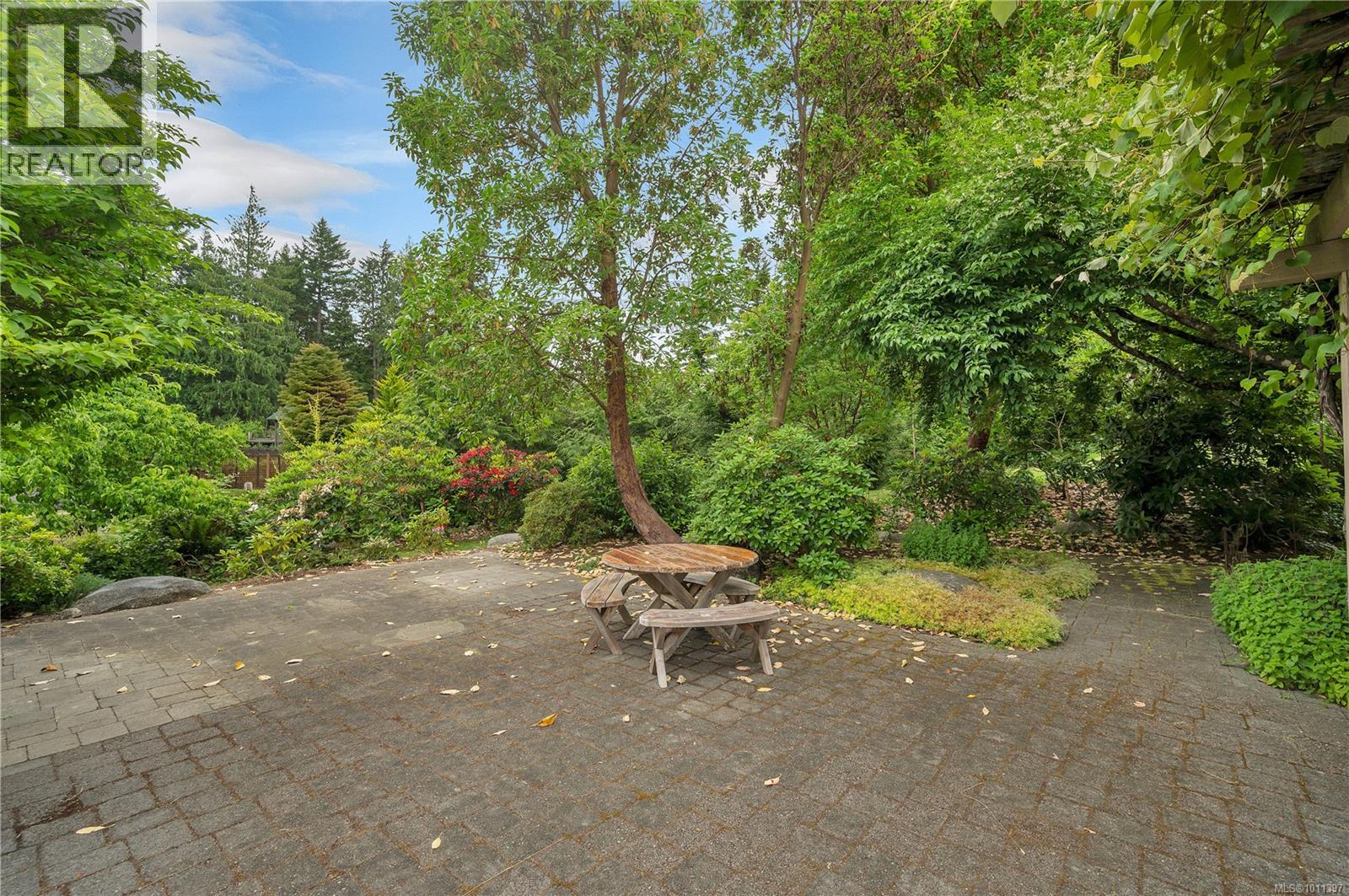 1418 Schooner Rd, Quadra Island