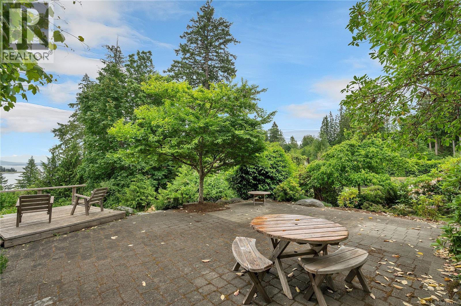 1418 Schooner Rd, Quadra Island