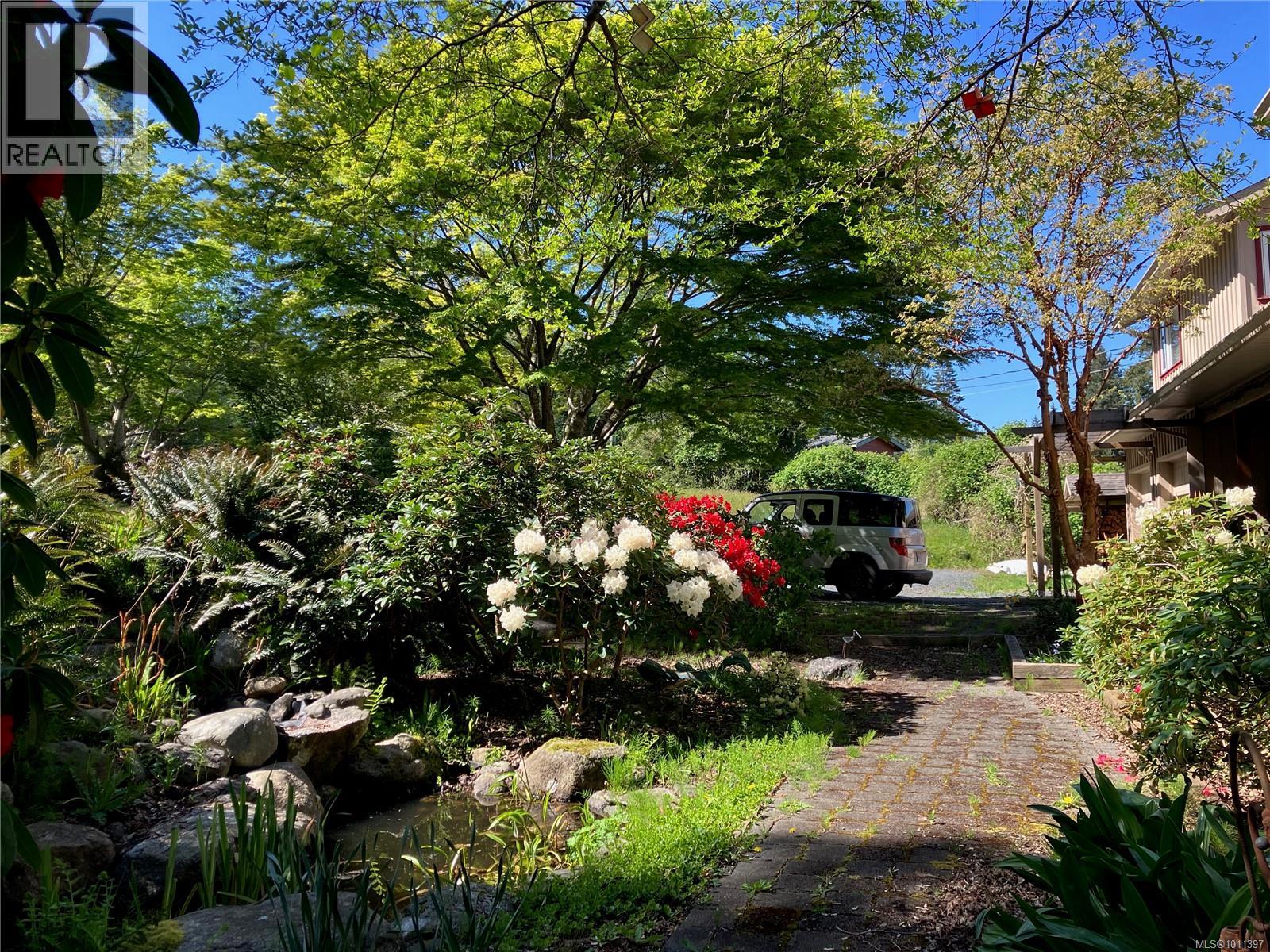 1418 Schooner Rd, Quadra Island