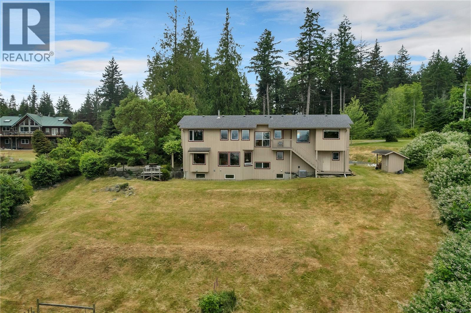 1418 Schooner Rd, Quadra Island
