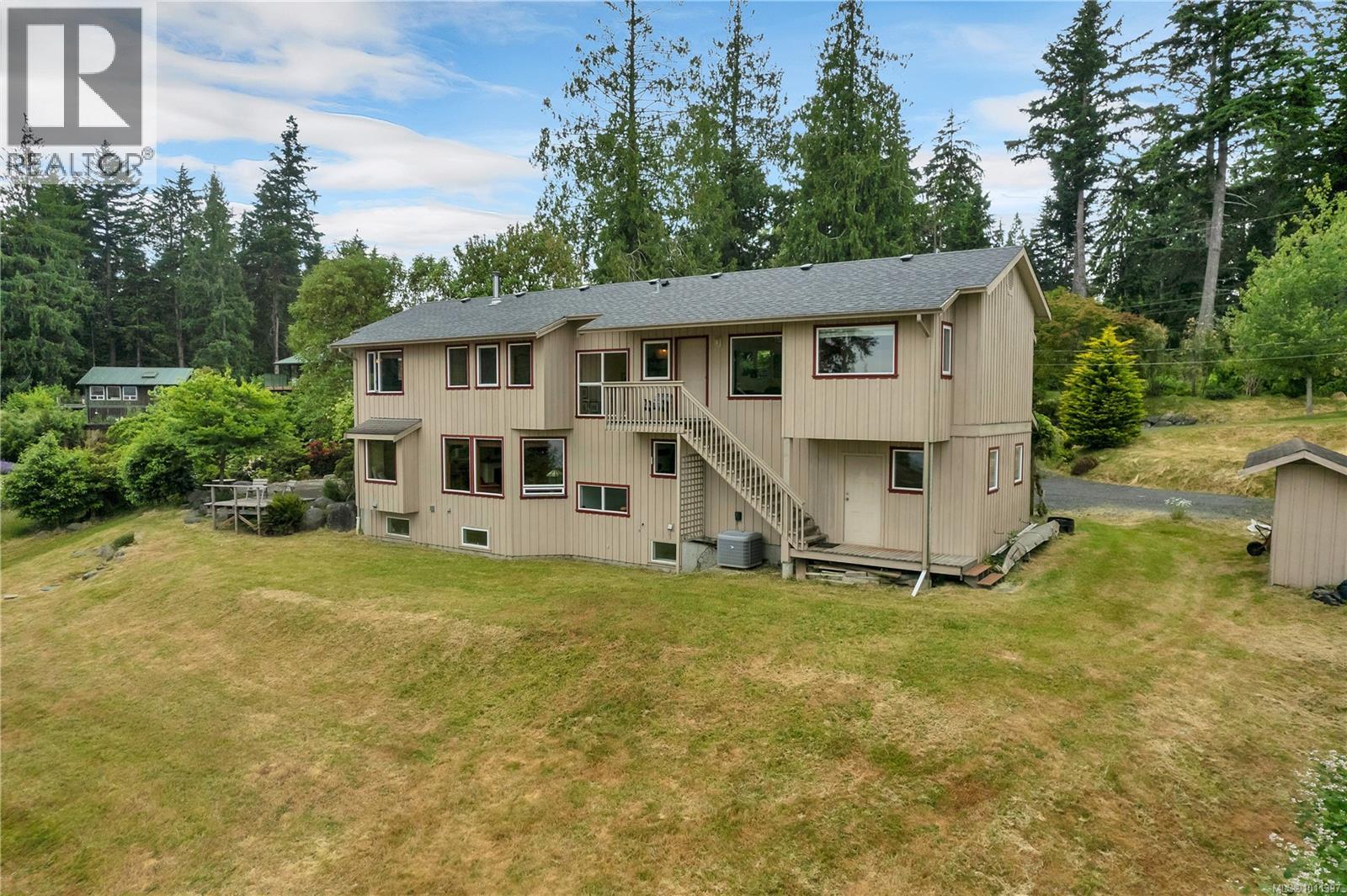 1418 Schooner Rd, Quadra Island