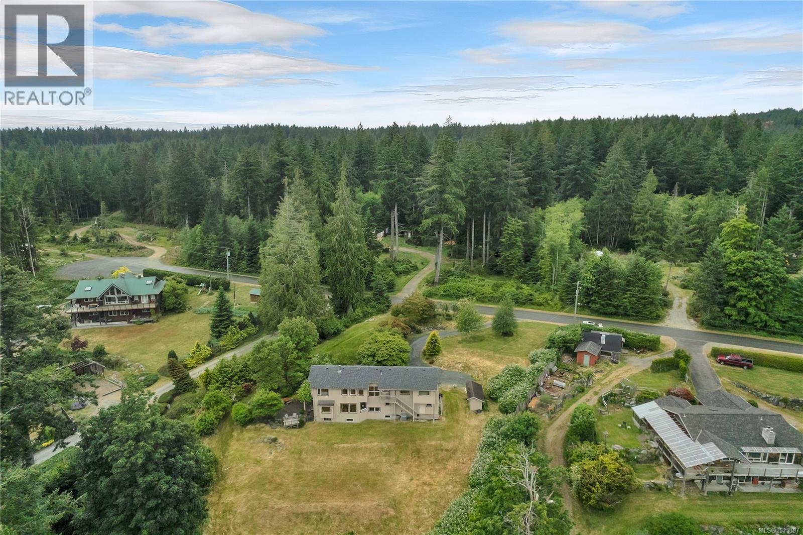 1418 Schooner Rd, Quadra Island