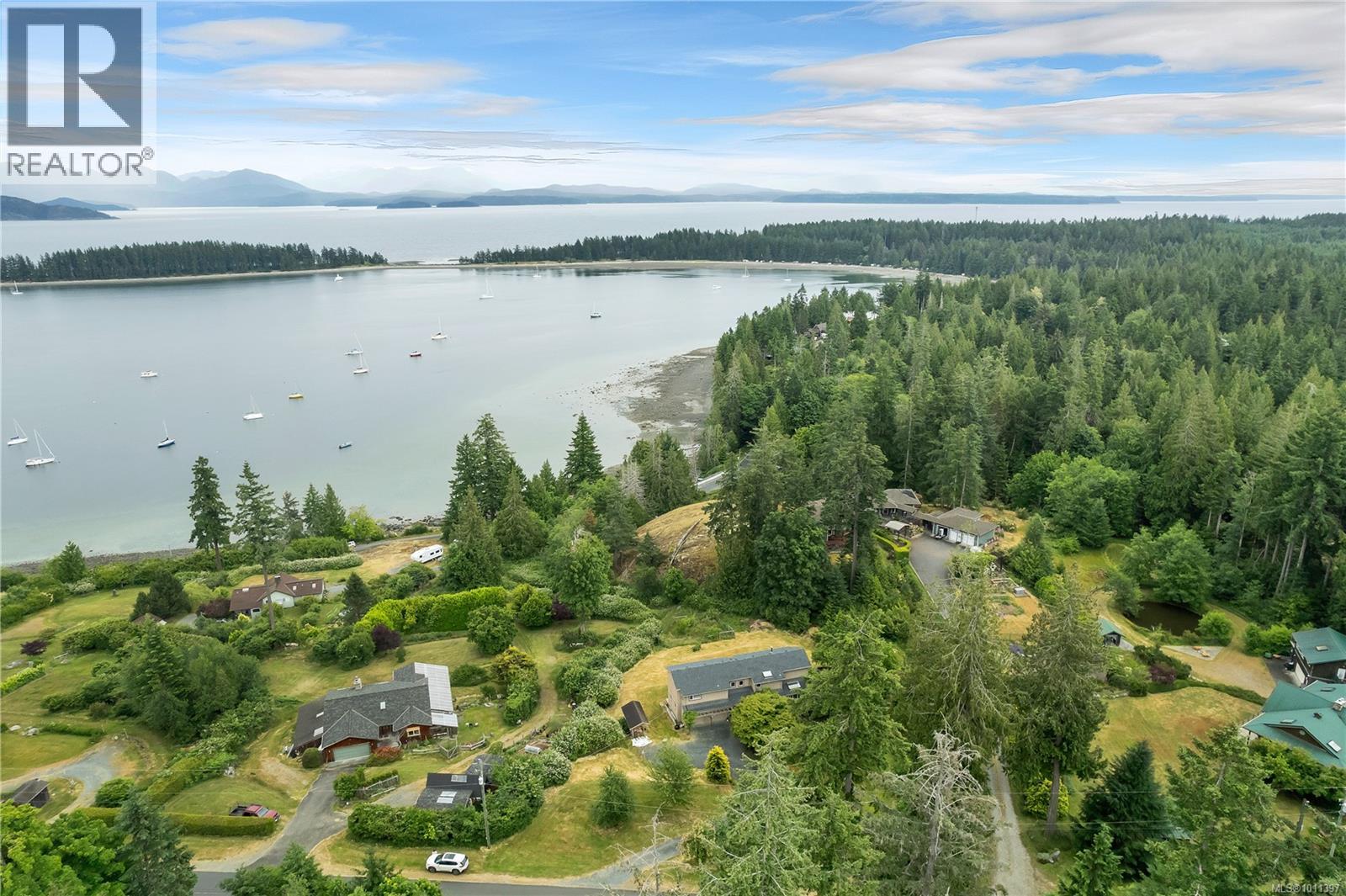 1418 Schooner Rd, Quadra Island