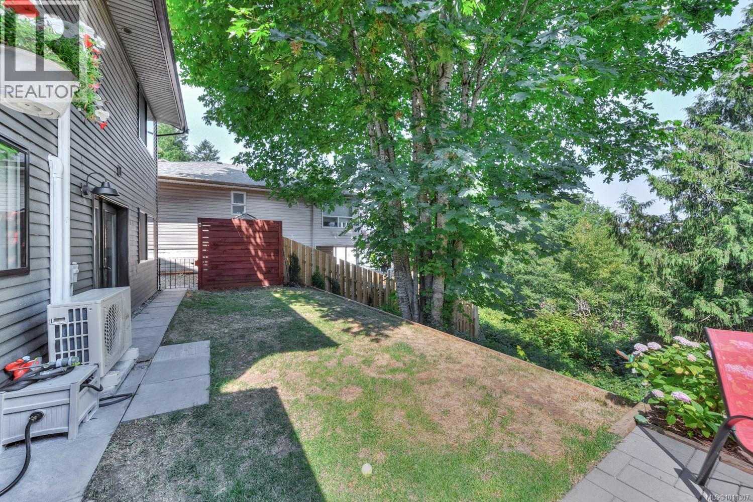 Photo 21 of 191 Summit Dr, Nanaimo BC