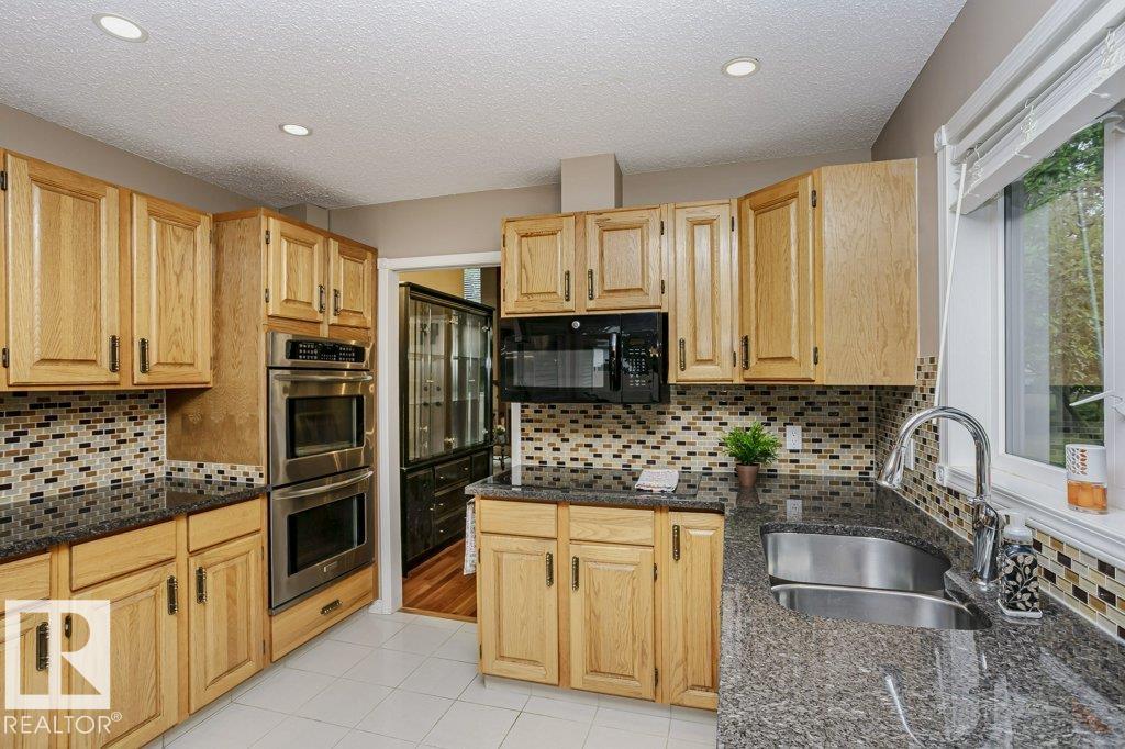 Photo 44 of 1027 109 St Nw, Edmonton AB