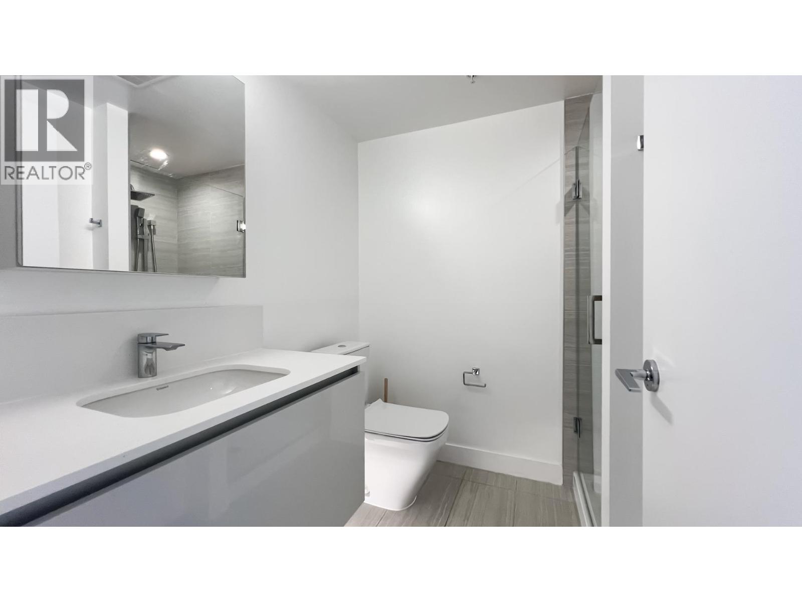 Photo 5 of 802 5788 Gilbert Road, Richmond BC