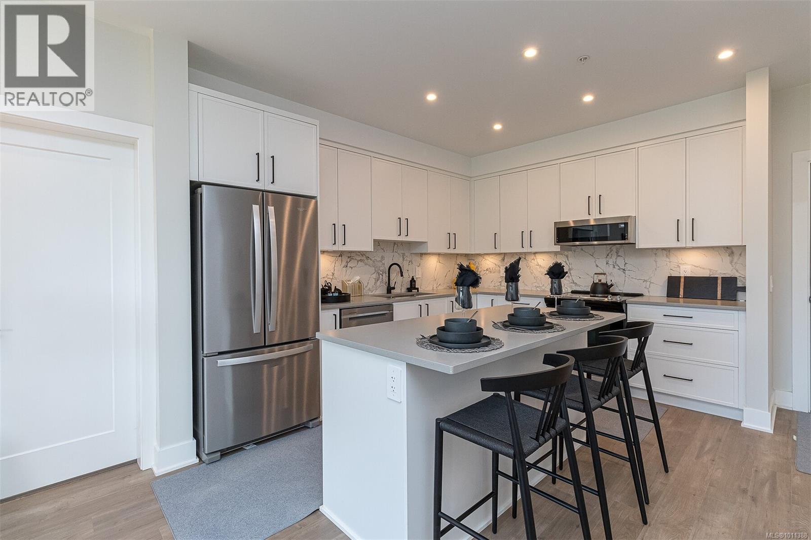 Photo 5 of 615 1361 Goldstream Ave, Langford BC