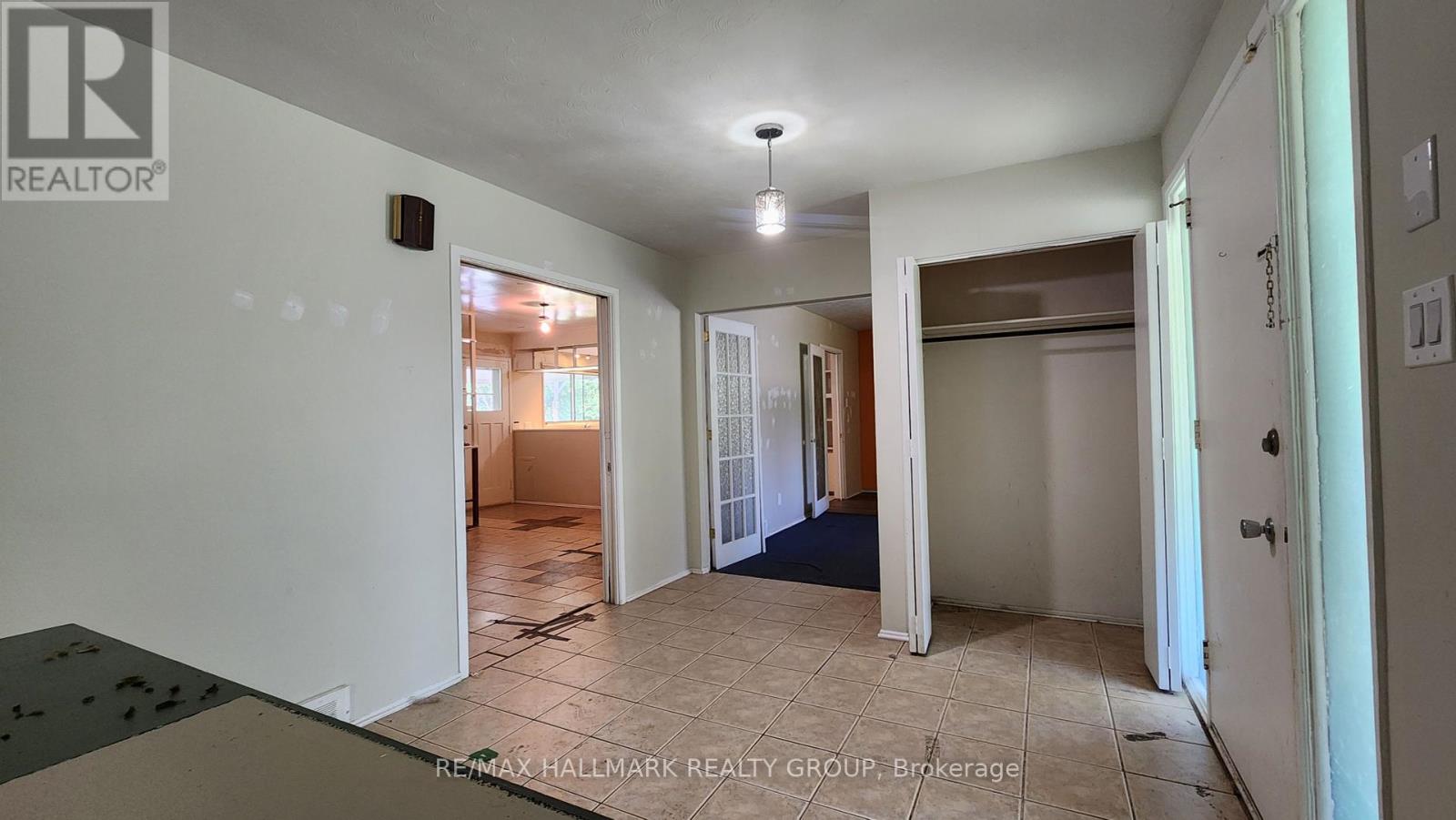 Photo 21 of 447 Roger Road, Ottawa ON
