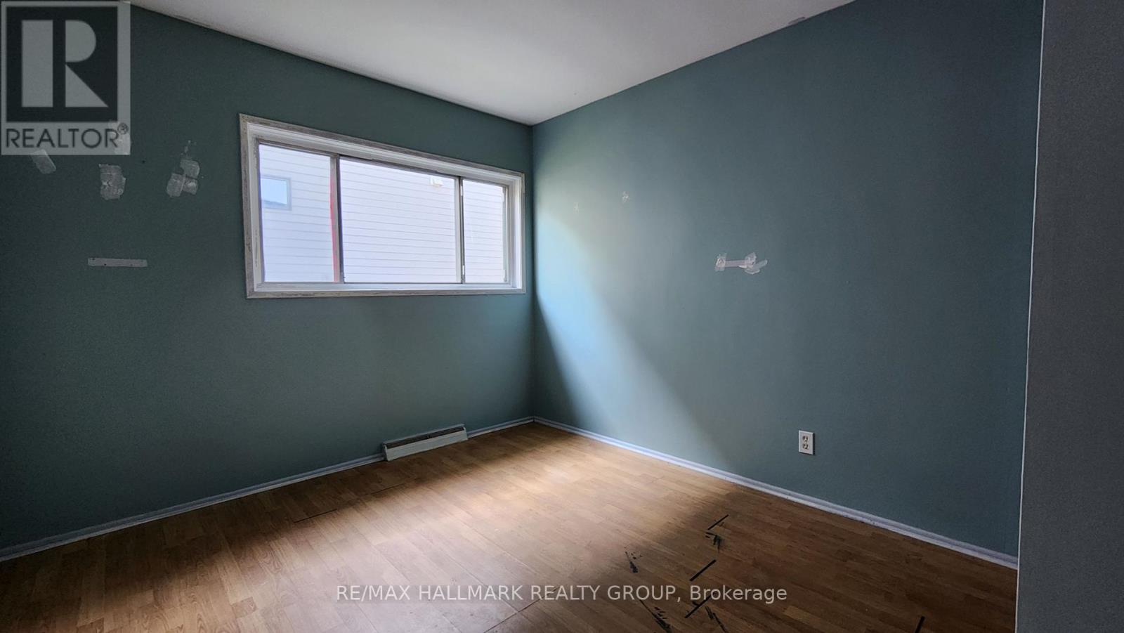 Photo 15 of 447 Roger Road, Ottawa ON