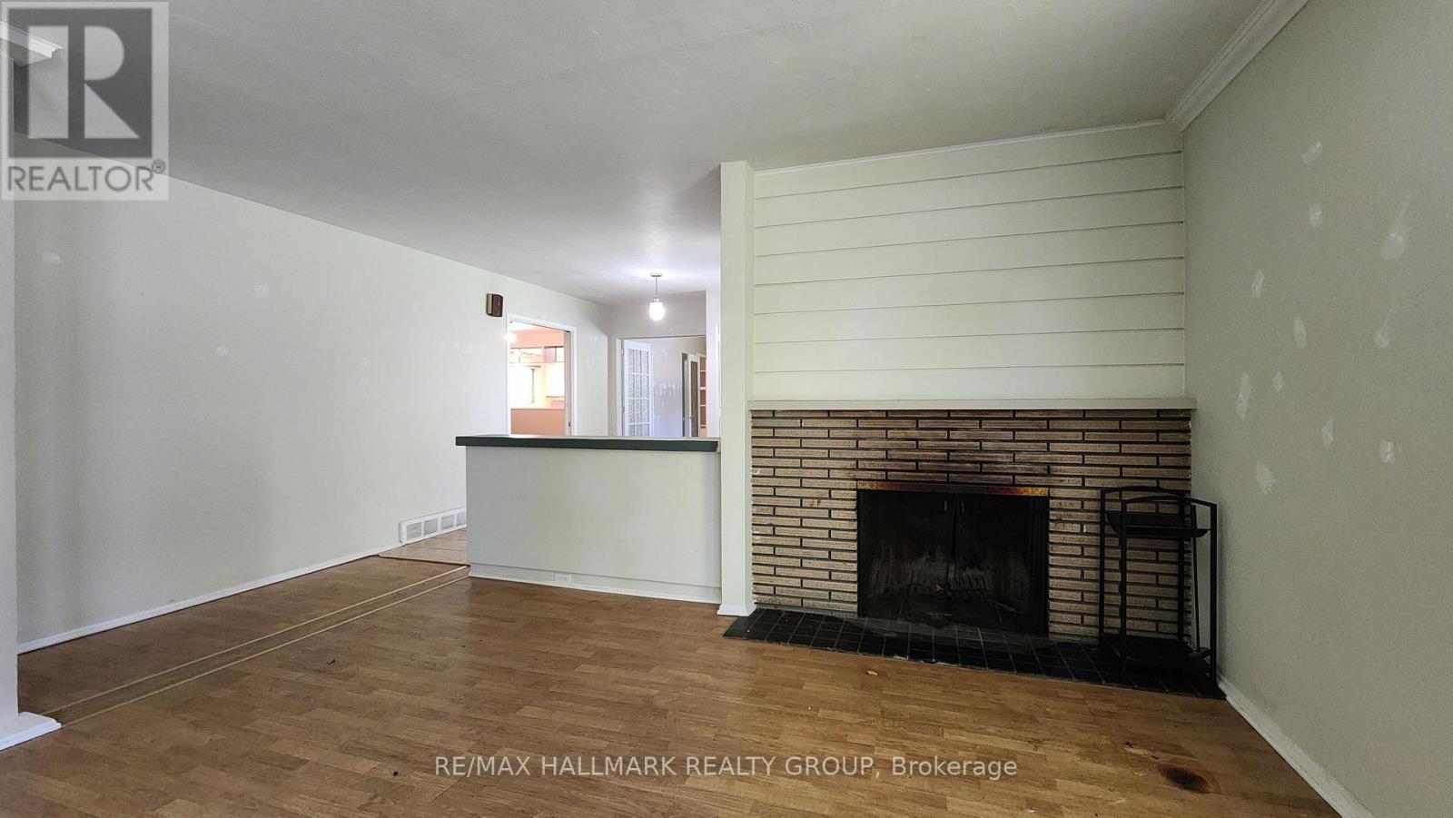 Photo 14 of 447 Roger Road, Ottawa ON