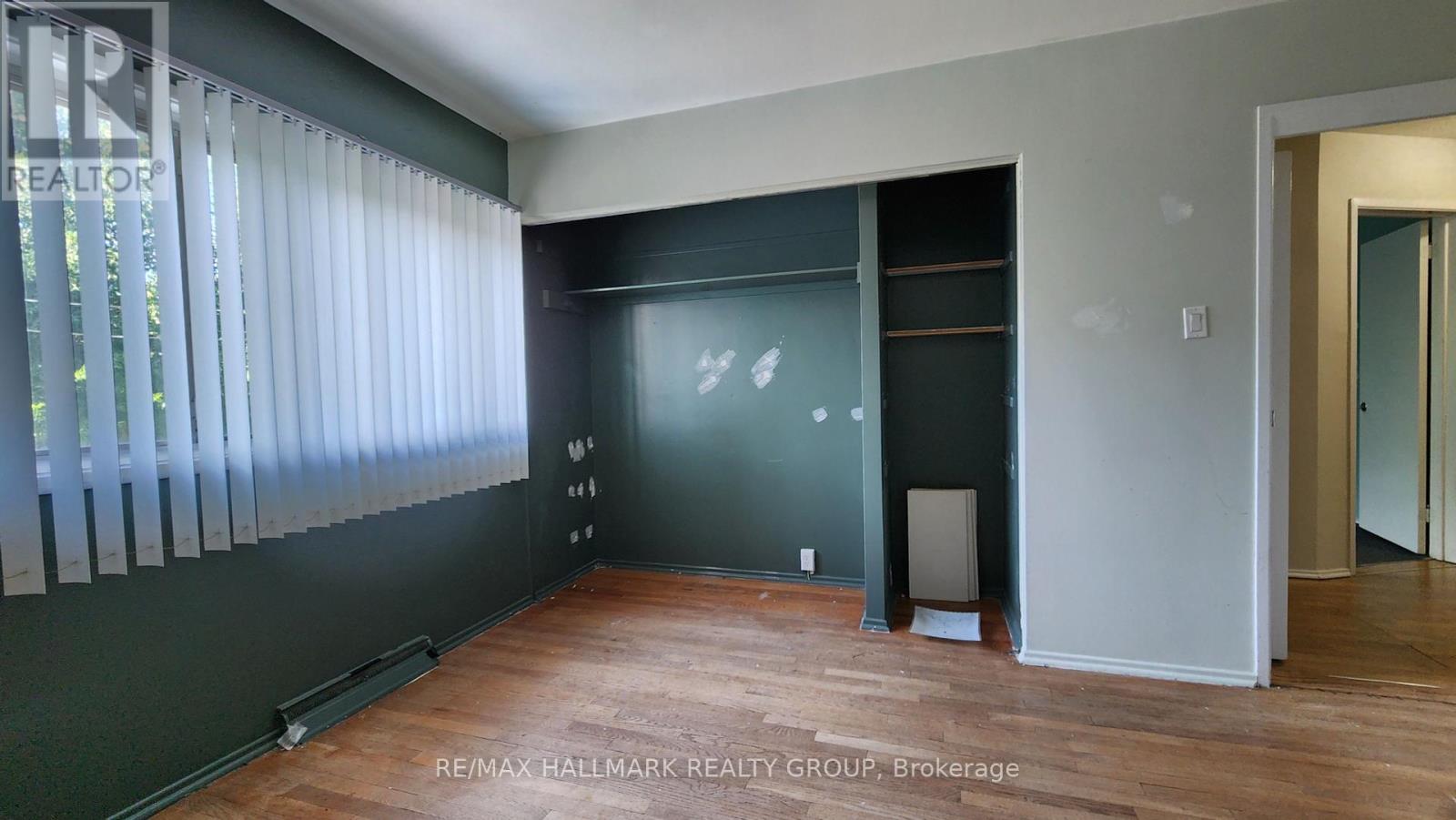 Photo 11 of 447 Roger Road, Ottawa ON